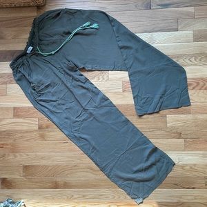 Casual green pull tie pants